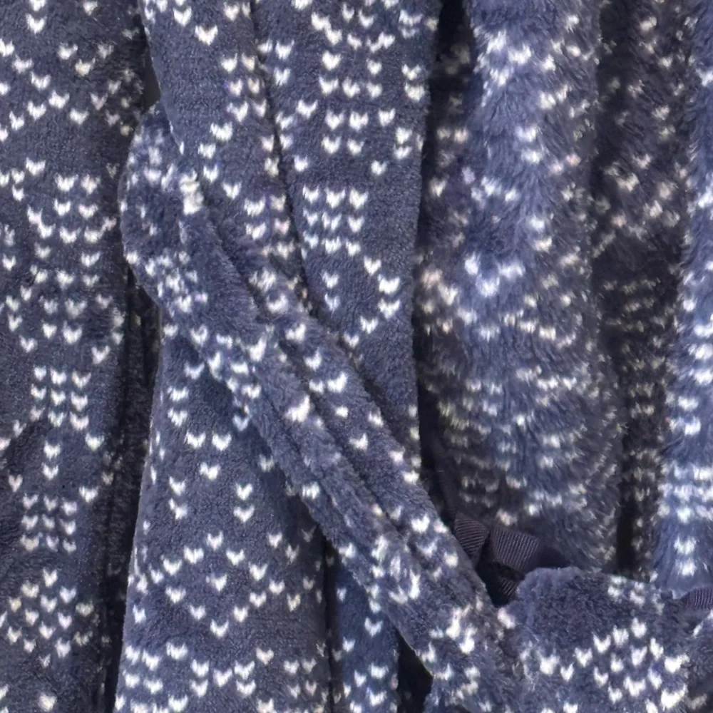Ulta‎ Beauty Blue Robe - Picture 2 of 5